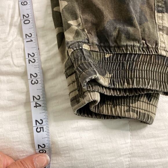 Unisex Child’s Nitrous Black Camo Joggers Size L. - Picture 11 of 16